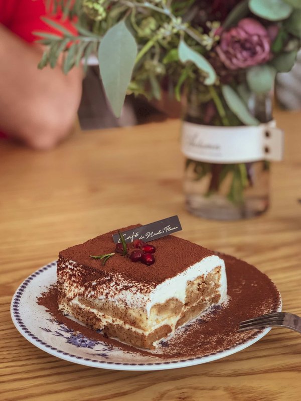 Quels sont les secrets pour un tiramisu maison léger et bien équilibré en saveurs ?